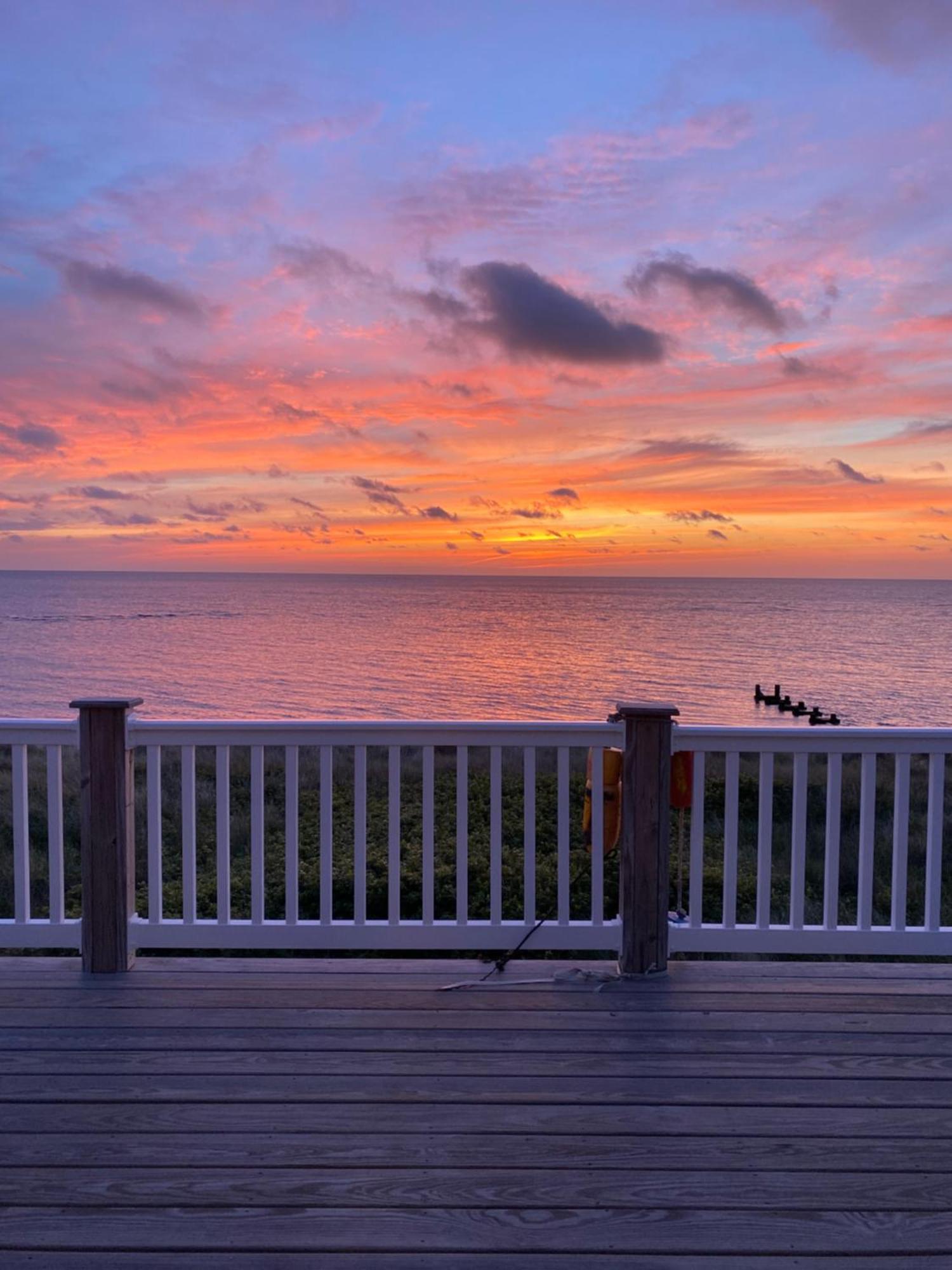 Waterfront Escape-Breweries, Vineyards N' Sunsets Apartment Villas Екстериор снимка