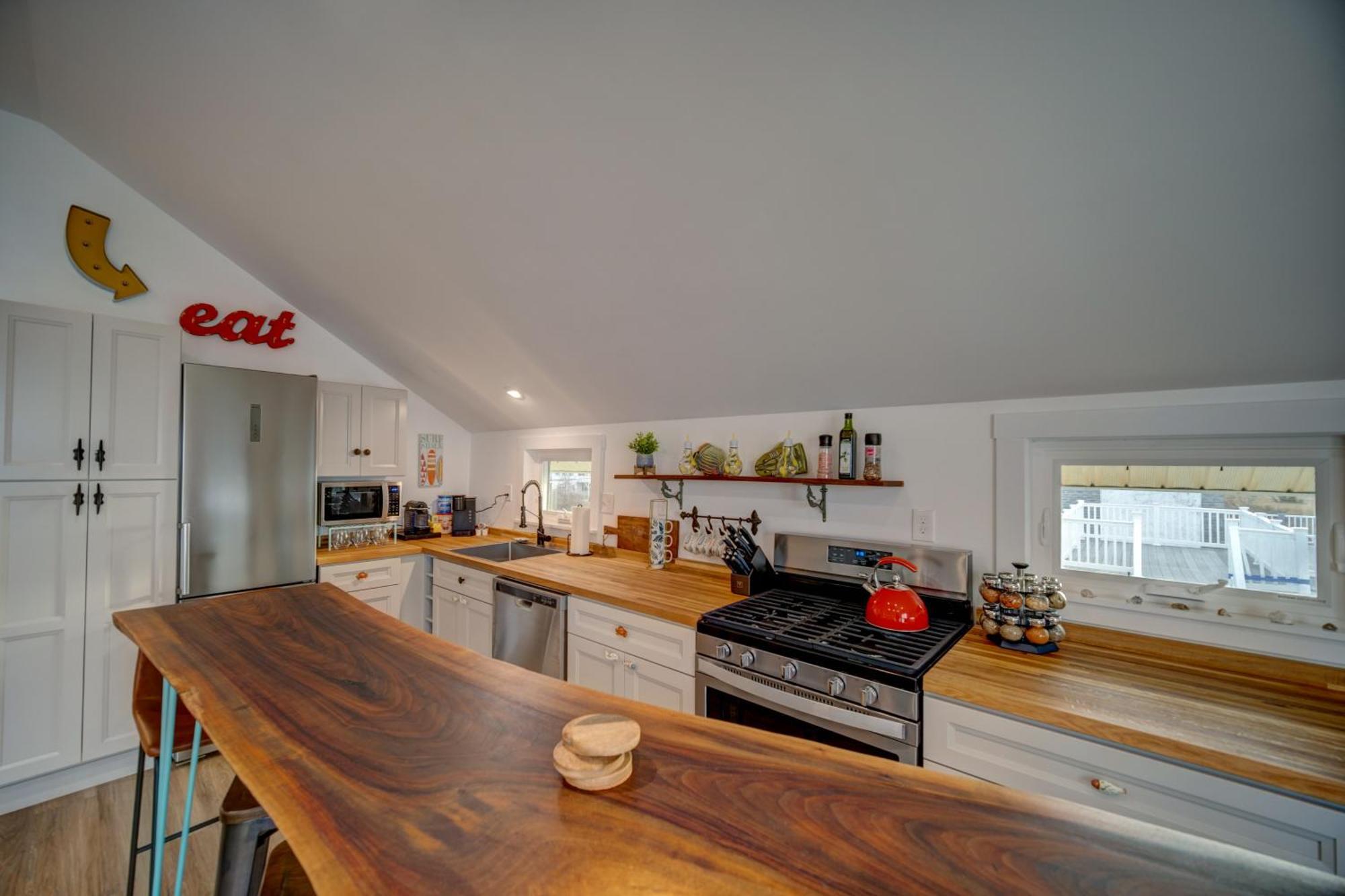 Waterfront Escape-Breweries, Vineyards N' Sunsets Apartment Villas Екстериор снимка